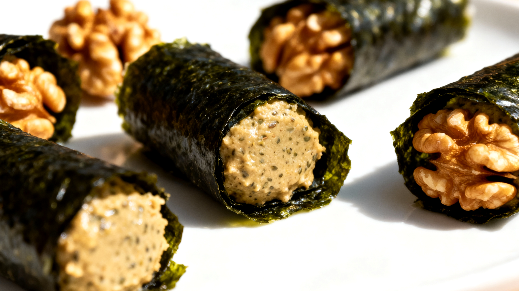 Nori-Algen-Wraps mit Walnuss-Hanfsamen-Paste"